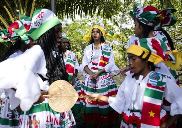 PARAMARIBO Representatives of descendants of enslaved people and indigenous communities in Suriname await the arrival of King Willem-Alexander and Queen Maxima before a discussion about the past and the future. The royal couple were on a three-day state visit to Suriname at the invitation of President Jennifer Geerlings-Simons. ANP REMKO DE WAAL netherlands out - belgium out  Copyright: xx x543611948x originalFilename: 543611948.jpg