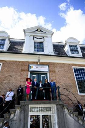 Paramaribo, The Netherlands, 2025-12-01 14:34:16 PARAMARIBO, 1 December 2025, Court of Justice. King Willem-Alexander and Queen Maxima are paying a state visit to the Republic of Suriname at the invitation of President Jennifer Geerlings-Simons. As part of the separation of powers, the judiciary will also be visited. At the Court of Justice, the Royal Couple will speak with the President of the Court and several judges about the importance of judicial independence in a democratic constitutional state. PHOTO: NLBeeld Patrick van Emst Credit: NL Beeld Patrick van Emst  Copyright: xx x