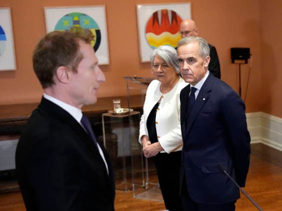 December 1, 2025, Ottawa, On, CAN: Prime Minister Mark Carney looks on as Mark Miller is sworn in as Minister of Canadian Identity and Culture and Minister responsible for Official Languages, at a cabinet swearing in ceremony at Rideau Hall in Ottawa, on Monday, Dec. 1, 2025. Ottawa CAN  - ZUMAc35_ 20251201_zaf_c35_043 Copyright: xJustinxTangx