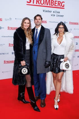 Premiere Stromberg Wieder alles wie immer Felix Steiner and Micaela Schäfer at the cinema premiere of Stromberg Wieder alles wie immer at the Zoo Palast on 01 12 2025 in Berlin Copyright: xEventpressxKochanx