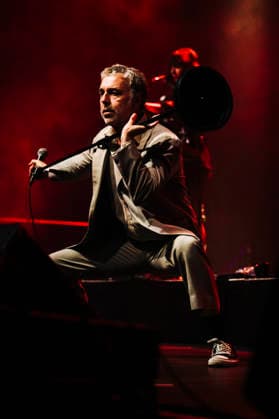 Konzert von Baxter Dury in Berlin Konzert von Baxter Dury am 01.12.2025 im ausverkauften Huxleys Neue Welt in Berlin., Berlin Berlin Deutschland Neukölln