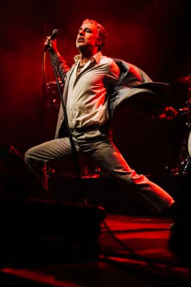 Konzert von Baxter Dury in Berlin Konzert von Baxter Dury am 01.12.2025 im ausverkauften Huxleys Neue Welt in Berlin., Berlin Berlin Deutschland Neukölln