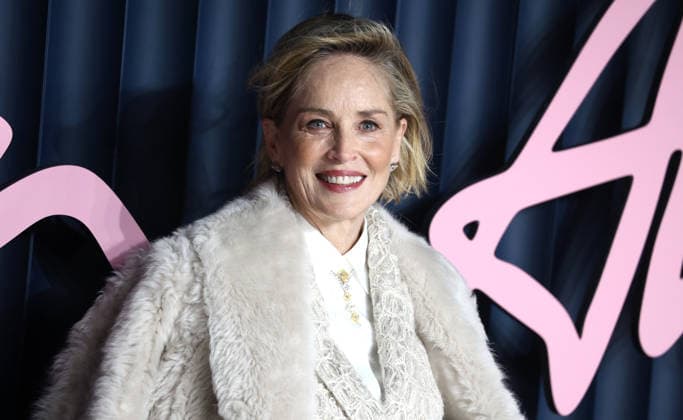 The Fashion Awards 2025 Sharon Stone arriving at The Fashion Awards 2025 at the Royal Albert Hall in London, UK. London Royal Albert Hall UK Copyright: xFredxDuvalx