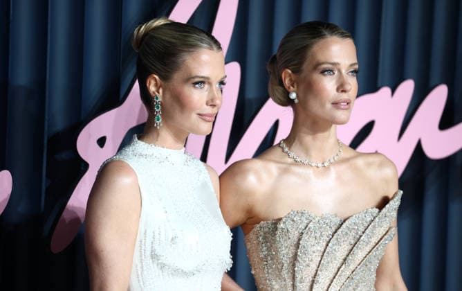 The Fashion Awards 2025 Lady Eliza Spencer and Lady Amelia Spencer arriving at The Fashion Awards 2025 at the Royal Albert Hall in London, UK. London Royal Albert Hall UK Copyright: xFredxDuvalx