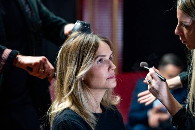 PEOPLE: Gala Fondation Recherche Alzheimer - Lyon - 02 12 2025 Laurence ArnÃ se fait coiffÃ avant le Gala 2025 de la Fondation Recherche Alzheimer Ã Lyon le 01 12 2025. Photo Sandrine Thesillat PsNewZ  Copyright: xSandrinexTHESILLATx