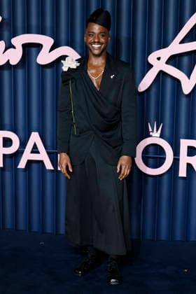 British Fashion Awards Gala Nigth - Red carpet LONDON, UK - DECEMBER 01: Ncuti Gatwa poses at the photocall of British Fashion Awards held at Royal Albert Hall, on December 01st 2025 in London, Great Britain. Photo Marco Piovanotto Abacapress.com  Copyright: xPiovanottoxMarco ABACAx