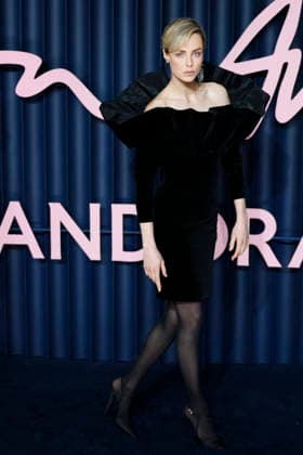 British Fashion Awards Gala Nigth - Red carpet LONDON, UK - DECEMBER 01: Edie Campbell poses at the photocall of British Fashion Awards held at Royal Albert Hall, on December 01st 2025 in London, Great Britain. Photo Marco Piovanotto Abacapress.com  Copyright: xPiovanottoxMarco ABACAx
