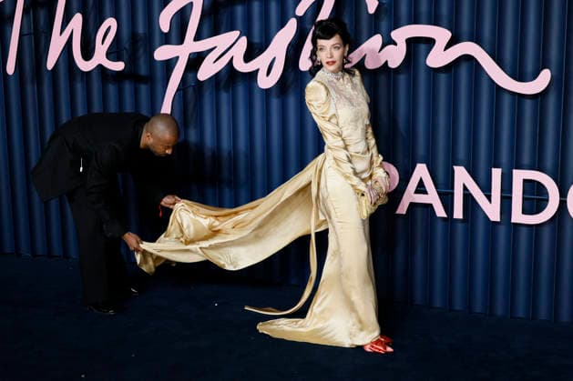 British Fashion Awards Gala Nigth - Red carpet LONDON, UK - DECEMBER 01: Lily Allen poses at the photocall of British Fashion Awards held at Royal Albert Hall, on December 01st 2025 in London, Great Britain. Photo Marco Piovanotto Abacapress.com  Copyright: xPiovanottoxMarco ABACAx