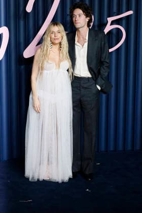 British Fashion Awards Gala Nigth - Red carpet LONDON, UK - DECEMBER 01: Sienna Miller, Old Green poses at the photocall of British Fashion Awards held at Royal Albert Hall, on December 01st 2025 in London, Great Britain. Photo Marco Piovanotto Abacapress.com  Copyright: xPiovanottoxMarco ABACAx