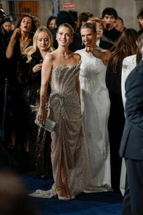 British Fashion Awards Gala Nigth - Red carpet LONDON, UK - DECEMBER 01: Lady Amelia Spencer, Lady Eliza Spencer poses at the photocall of British Fashion Awards held at Royal Albert Hall, on December 01st 2025 in London, Great Britain. Photo Marco Piovanotto Abacapress.com  Copyright: xPiovanottoxMarco ABACAx