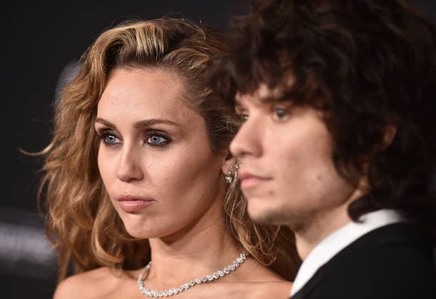˜Avatar Fire and Ash™ World Premiere Miley Cyrus and Maxx Morando arriving to the world premiere of Avatar Fire and Ash at the Dolby Theatre on December 1, 2025 in Hollywood, Ca. Hollywood Dolby Theatre California USA Copyright: xLisaxOConnor xAFF-USA.COMx
