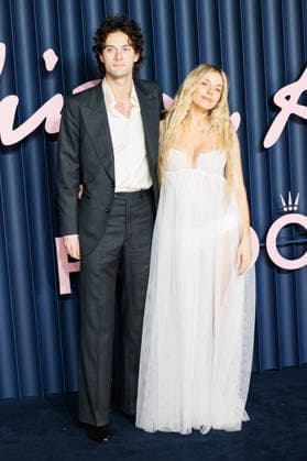 Sienna Miller and Oli Green arrive at The Fashion Awards 2025 at the Royal Albert Hall in London on 1st December 2025 Sienna Miller and Oli Green arrive at The Fashion Awards 2025 at the Royal Albert Hall in London on 1st December 2025, Credit:Manuela Langotsch Avalon United Kingdom, London, Royal Albert Hall  Copyright: xManuelaxLangotschx xAvalonx 1055911095