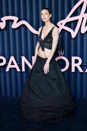 British Fashion Awards Gala Nigth - Red carpet LONDON, UK - DECEMBER 01: Allyson Shiffman poses at the photocall of British Fashion Awards held at Royal Albert Hall, on December 01st 2025 in London, Great Britain. Photo Marco Piovanotto Abacapress.com  Copyright: xPiovanottoxMarco ABACAx