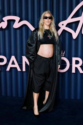 British Fashion Awards Gala Nigth - Red carpet LONDON, UK - DECEMBER 01: Ellie Goulding poses at the photocall of British Fashion Awards held at Royal Albert Hall, on December 01st 2025 in London, Great Britain. Photo Marco Piovanotto Abacapress.com  Copyright: xPiovanottoxMarco ABACAx