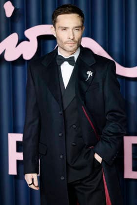British Fashion Awards Gala Nigth - Red carpet LONDON, UK - DECEMBER 01: Ed Westwick poses at the photocall of British Fashion Awards held at Royal Albert Hall, on December 01st 2025 in London, Great Britain. Photo Marco Piovanotto Abacapress.com  Copyright: xPiovanottoxMarco ABACAx
