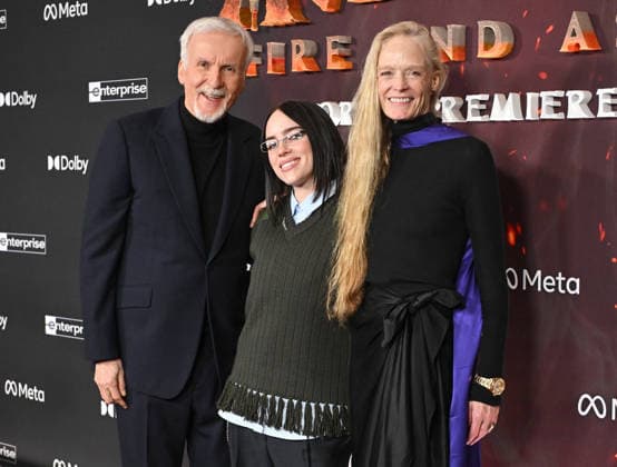 ˜Avatar Fire and Ash™ World Premiere James Cameron, Billie Eilish and Suzy Amis arriving to the world premiere of Avatar Fire and Ash at the Dolby Theatre on December 1, 2025 in Hollywood, Ca. Hollywood Dolby Theatre California USA Copyright: xLISAxOConnor xAFF-USA.COMx