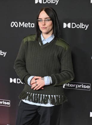 ˜Avatar Fire and Ash™ World Premiere Billie Eilish arriving to the world premiere of Avatar Fire and Ash at the Dolby Theatre on December 1, 2025 in Hollywood, Ca. Hollywood Dolby Theatre California USA Copyright: xLISAxOConnor xAFF-USA.COMx