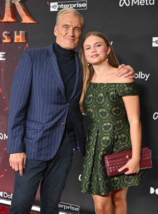 ˜Avatar Fire and Ash™ World Premiere Dolph Lundgren and Greta Lundgren arriving to the world premiere of Avatar Fire and Ash at the Dolby Theatre on December 1, 2025 in Hollywood, Ca. Hollywood Dolby Theatre California USA Copyright: xLISAxOConnor xAFF-USA.COMx