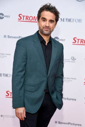 ABBberlin: Oliver Wnuk Schauspieler auf dem roten Teppich bei der Weltpremiere des Kino Films STROMBERG WIEDER ALLES WIE IMMER im Zoo Palast Berlin am 01.12.2025 Berlin Deutschland