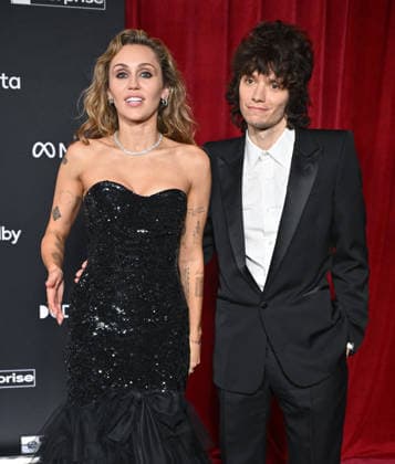 ˜Avatar Fire and Ash™ World Premiere Miley Cyrus and Maxx Morando arriving to the world premiere of Avatar Fire and Ash at the Dolby Theatre on December 1, 2025 in Hollywood, Ca. Hollywood Dolby Theatre California USA Copyright: xLISAxOConnor xAFF-USA.COMx