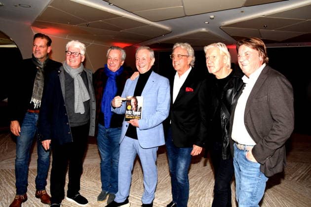 Kai Boecking Presenter Thomas M Stein Music Manager Franz Prinz von Auersberg Fritz Egner Presenter Author Bernie Paul Saenger Musician Johnny Logan Saenger Georg Dingler Gong GF a D Muenchen 01 12 2025 Hotel Vierjahreszeiten Kempinski Book Presentation of Fritz Egner Presenter My Life Between Rhythm and Blues in Muenchen Photo Muenchen