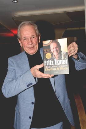 Fritz Egner Presenter Author Muenchen 01 12 2025 Hotel Vierjahreszeiten Kempinski Book Presentation of Fritz Egner Presenter My Life Between Rhythm and Blues in Munich Photo Muenchen