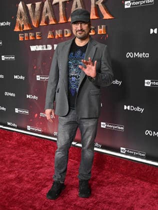 ˜Avatar Fire and Ash™ World Premiere Robert Rodriguez arriving to the world premiere of Avatar Fire and Ash at the Dolby Theatre on December 1, 2025 in Hollywood, Ca. Hollywood Dolby Theatre California USA Copyright: xLISAxOConnor xAFF-USA.COMx