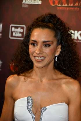 ABBkoeln No Angels Nadja Benaissa on the red carpet at the Charity Aids Gala at the Musical Dome Cologne on 01 12 2025 NRW Germany
