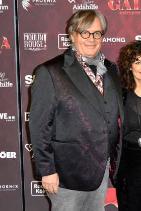ABBkoeln Hans Peter Wilhelm Hape Kerkeling , guest on the red carpet at the Charity Aids Gala in the Musical Dome Cologne on 01 12 2025 NRW Germany