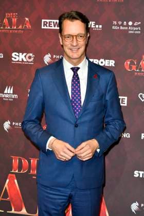 ABBkoeln Hendrik Josef Wüst Wuest CDU politician State Premier of North Rhine-Westphalia on the red carpet at the Charity Aids Gala in the Musical Dome Cologne on 01 12 2025 NRW Germany
