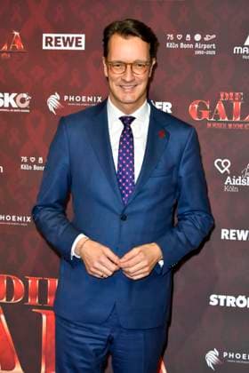 ABBkoeln Hendrik Josef Wüst Wuest CDU politician State Premier of North Rhine-Westphalia on the red carpet at the Charity Aids Gala in the Musical Dome Cologne on 01 12 2025 NRW Germany