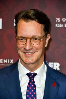 ABBkoeln Hendrik Josef Wüst Wuest CDU politician State Premier of North Rhine-Westphalia on the red carpet at the Charity Aids Gala in the Musical Dome Cologne on 01 12 2025 NRW Germany