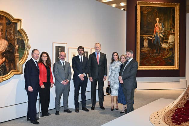 The King and Queen inaugurate the exhibition on Queen Victoria Eugenia in the Royal Collections Galleries The delegate of the Government of the Community of Madrid, Francisco Martín 3i , the Minister of Culture, Ernest Urtasun 4i , King Felipe 4d and Queen Letizia 3d during the inauguration of the exhibition on Queen Victoria Eugenia, in the Royal Collections Galleries, at the Royal Palace, on December 2, 2025, in Madrid Spain KINGS EXHIBITION VICTORIA EUGENIA José Madrid Madrid Madrid Spain  Copyright: xJosÃ xOlivax 7141985