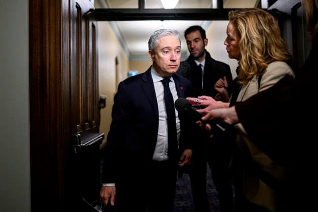 December 2, 2025, Ottawa, On, Canada: Minister of Finance and National Revenue Francois-Philippe Champagne listens to a reporteröÄÃ s question ahead of cabinet meeting on Parliament Hill in Ottawa, on Tuesday, Dec. 2, 2025. Ottawa Canada  - ZUMAc35_ 20251202_zaf_c35_011 Copyright: xSpencerxColbyx