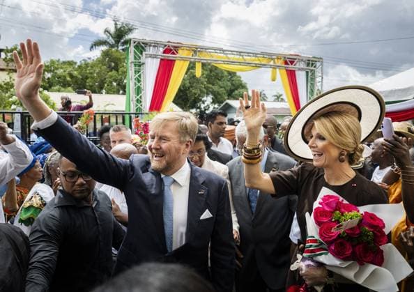 PARAMARIBO - King Willem-Alexander and Queen Maxima visited the community center of the Latour Community Work Foundation (Stibula) in the working-class Latour neighborhood during a three-day state visit to Suriname. ANP REMKO DE WAAL netherlands out - belgium out  Copyright: xx x543686075x originalFilename: 543686075.jpg