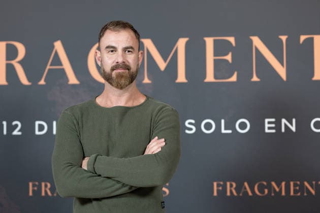 Fragmentos - Photocall in Madrid, Spain - 02 Dec 2025 Director Horacio Alcalá attends the Fragmentos photocall at Cines Renoir Princesa. Madrid Spain Copyright: xAtilanoxGarciax xSOPAxImagesx photo02049