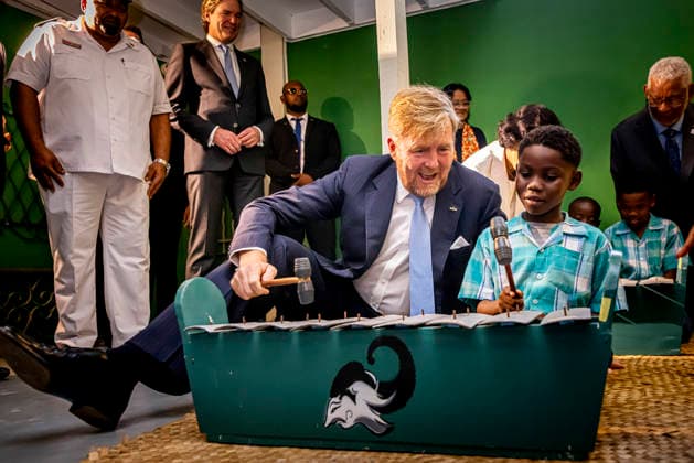 02-12-2025 Paramaribo King Willem-Alexander visited the childrens museum Villa Zapakara, a foundation that focuses on young people and their development through art, culture, and education, on the 2nd day of the 3 day statevisit to Suriname. Â  Copyright: xPPEx