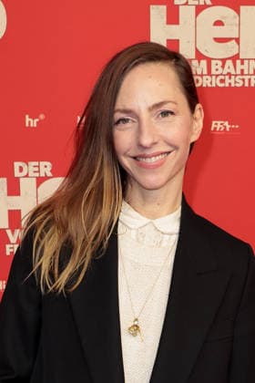 Katharina Schuettler at the öDer Held vom Bahnhof Friedrichstrasse cinema premiere on 2 12 2025 at the Delphi Filmpalast in Berlin Der Held vom Bahnhof Friedrichstrasse film premiere in Berlin