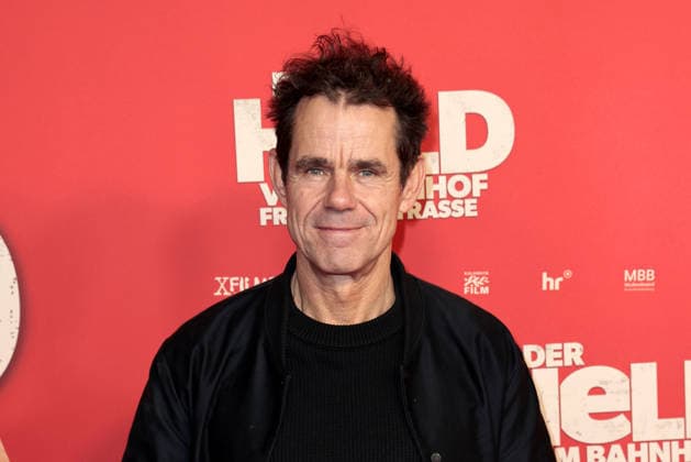 Tom Tykwer at the öThe Hero of Friedrichstrasse Station cinema premiere on 2 12 2025 at the Delphi Filmpalast in Berlin The Hero of Friedrichstrasse Station film premiere in Berlin