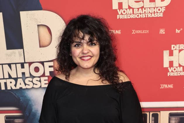 Sara Fazilat at the öDer Held vom Bahnhof Friedrichstrasse cinema premiere on 2 12 2025 at the Delphi Filmpalast in Berlin Der Held vom Bahnhof Friedrichstrasse film premiere in Berlin