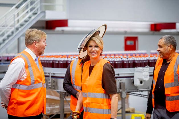 02-12-2025 Factory King Willem-Alexander and Queen Maxima visited the Fernandes bottling plant and the Latour Community Work Foundation on the 2nd day of the 3 day statevisit to Suriname. Â  Copyright: xPPEx