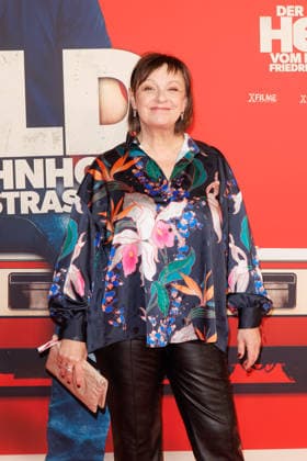 Premiere Der Held vom Bahnhof Friedrichstrasse Heike Hanold Lynch at the premiere of Der Held vom Bahnhof Friedrichstrasse at Delphi Filmpalast on 02 12 2025 in Berlin Copyright: xEventpressxKochanx