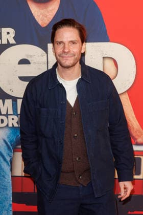 Premiere Der Held vom Bahnhof Friedrichstrasse Daniel Brühl at the premiere of Der Held vom Bahnhof Friedrichstrasse at Delphi Filmpalast on 02 12 2025 in Berlin Copyright: xEventpressxKochanx
