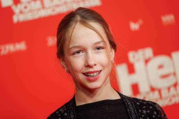 Premiere Der Held vom Bahnhof Friedrichstrasse Helena Landau at the premiere of Der Held vom Bahnhof Friedrichstrasse at Delphi Filmpalast on 02 12 2025 in Berlin Copyright: xEventpressxKochanx