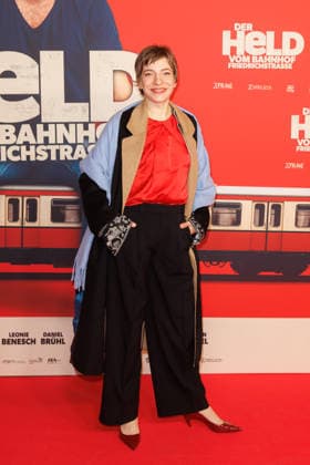 Premiere Der Held vom Bahnhof Friedrichstrasse Florenze Schüssler at the cinema premiere of Der Held vom Bahnhof Friedrichstrasse at Delphi Filmpalast on 02 12 2025 in Berlin Copyright: xEventpressxKochanx