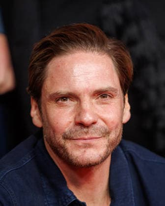 Premiere Der Held vom Bahnhof Friedrichstrasse Daniel Brühl at the premiere of Der Held vom Bahnhof Friedrichstrasse at Delphi Filmpalast on 02 12 2025 in Berlin Copyright: xEventpressxKochanx