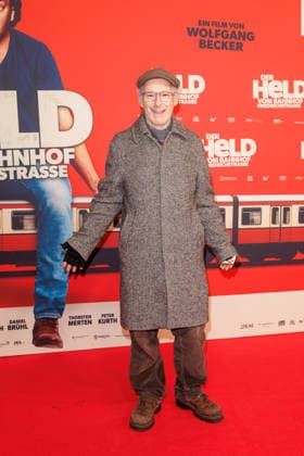 Premiere Der Held vom Bahnhof Friedrichstrasse Dani Levy at the premiere of Der Held vom Bahnhof Friedrichstrasse at the Delphi Filmpalast on 02 12 2025 in Berlin Copyright: xEventpressxKochanx