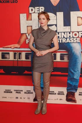 Premiere Der Held vom Bahnhof Friedrichstrasse Leonie Benesch at the premiere of Der Held vom Bahnhof Friedrichstrasse at Delphi Filmpalast on 02 12 2025 in Berlin Copyright: xEventpressxKochanx