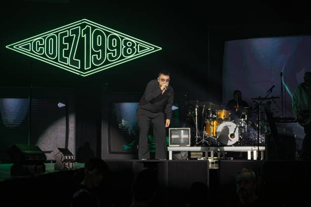 Music Concert - Coez - Live 2025 Silvano Albanese, aka Coez, performs on stage during his second concert at the Unipol Forum. during Coez - Live 2025, Music Concert in Milano, Italy, December 02 2025 Milano Unipol Forum Italy Copyright: xLucaxMichelix xLiveMediax LPM_2174573