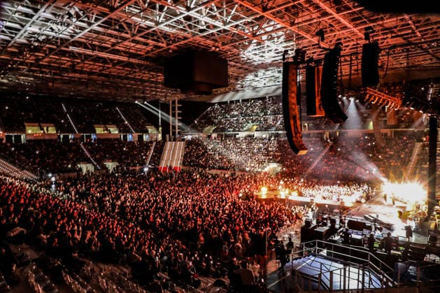Music Concert - MODA ROMANTICI TOUR The italian band MODA during the concert in Turin during MODA ROMANTICI TOUR, Music Concert in TORINO, Italy, December 02 2025 TORINO INALPI ARENA Italy Copyright: xRenataxRoattinox xLiveMediax LPM_2174617